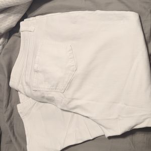 White Jeans Capri length